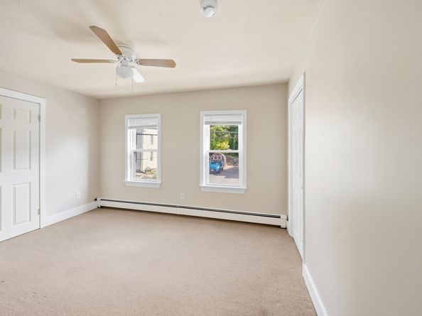 15 Blackstone St, Blackstone MA 01504