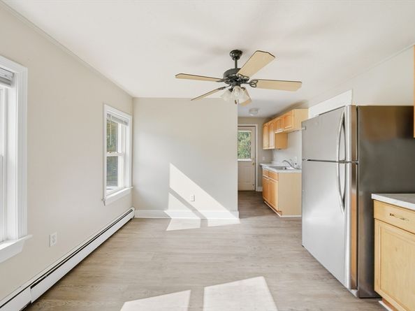 15 Blackstone St, Blackstone MA 01504