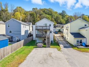 15 Blackstone St, Blackstone MA 01504