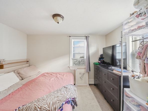 15 Blackstone St, Blackstone MA 01504