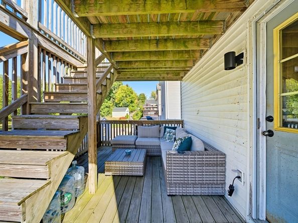 15 Blackstone St, Blackstone MA 01504