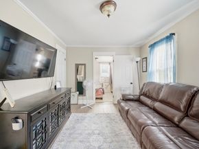 15 Blackstone St, Blackstone MA 01504