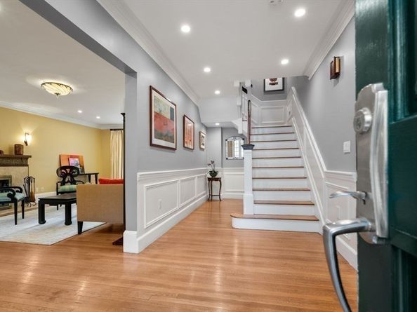 1430 Beacon St, Newton MA 02468