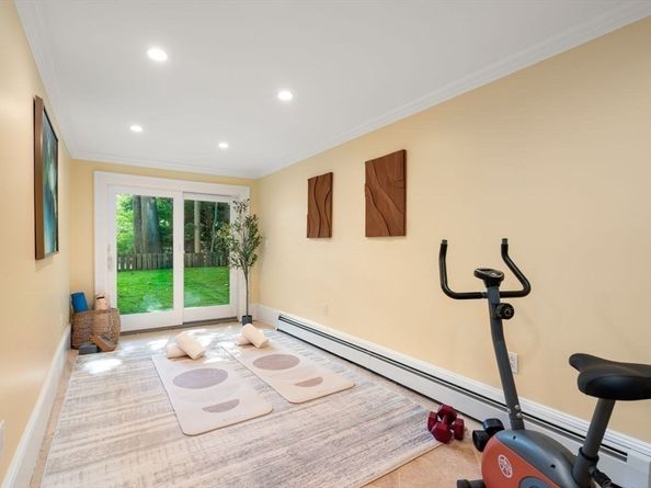 1430 Beacon St, Newton MA 02468