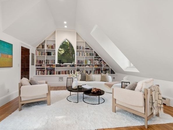 1430 Beacon St, Newton MA 02468