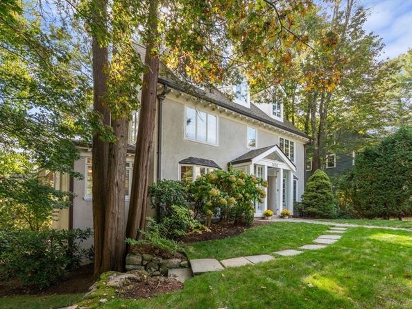 1430 Beacon St, Newton MA 02468