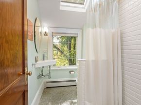1430 Beacon St, Newton MA 02468