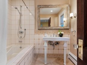 1430 Beacon St, Newton MA 02468