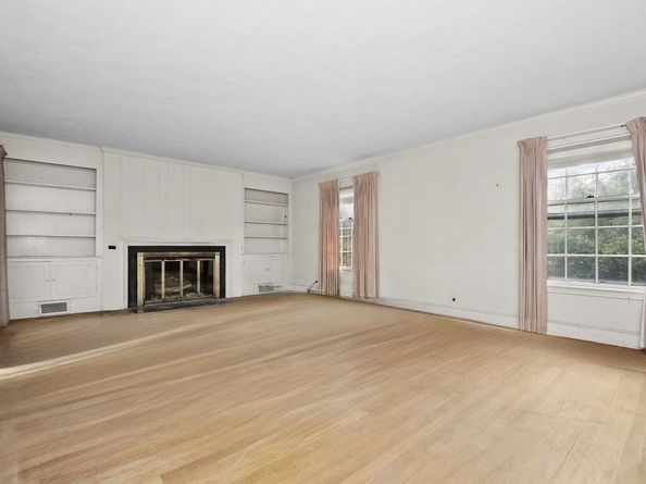 17 Glezen Lane, Wayland MA 01778