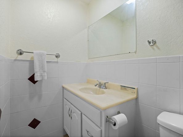40 Lakewood Street, Worcester MA 01603