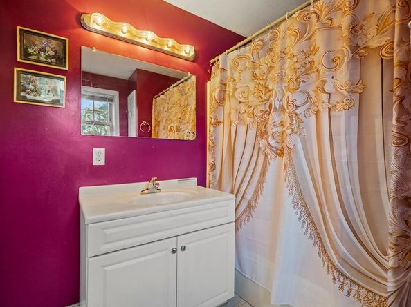 40 Lakewood Street, Worcester MA 01603