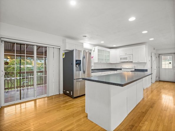 40 Lakewood Street, Worcester MA 01603
