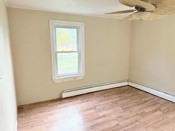 124 Southbridge Rd, Warren MA 01083