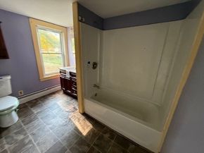 124 Southbridge Rd, Warren MA 01083
