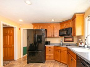 55 Christopher Dr, Milton MA 02186