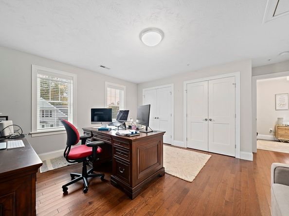 6 Audubon Way 6, Canton MA 02021