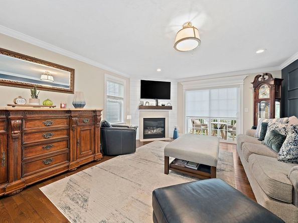 6 Audubon Way 6, Canton MA 02021