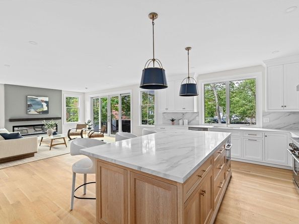 15 Glenland, Brookline MA 02467