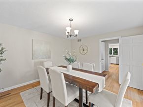 28 Garvey Road, Framingham MA 01701
