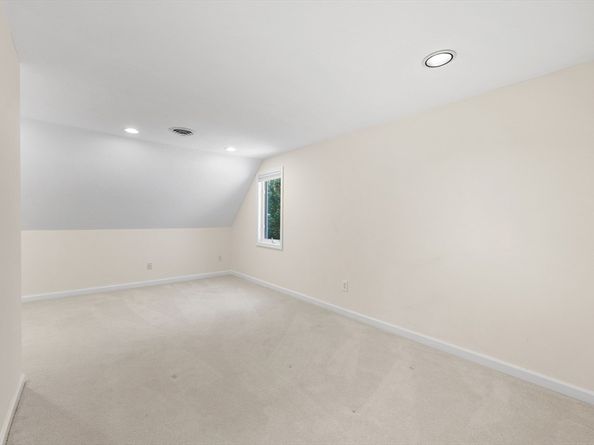 28 Garvey Road, Framingham MA 01701