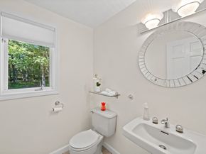 28 Garvey Road, Framingham MA 01701
