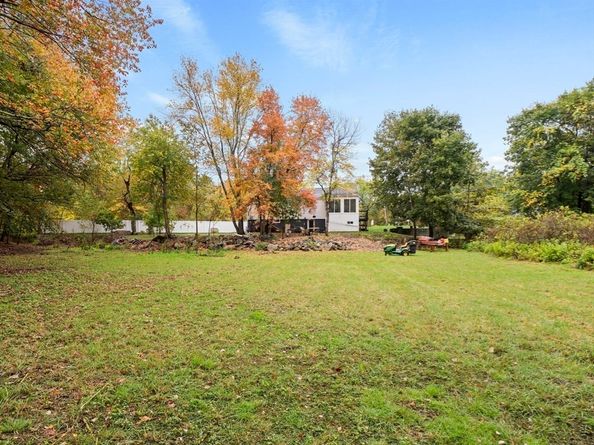 217 Park St, North Reading MA 01864