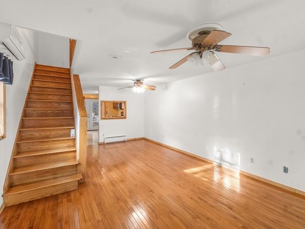 29-A Chilmark St, Worcester MA 01604