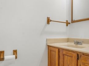 29-A Chilmark St, Worcester MA 01604