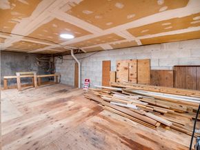 29-A Chilmark St, Worcester MA 01604