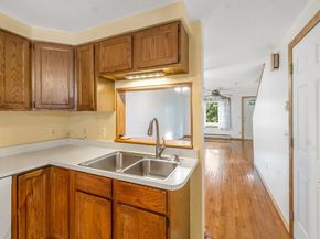 29-A Chilmark St, Worcester MA 01604