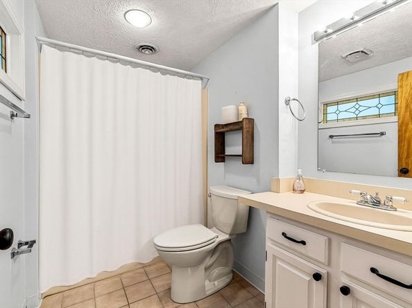 33 Country Club Ln D, Milford MA 01757