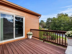 33 Country Club Ln D, Milford MA 01757