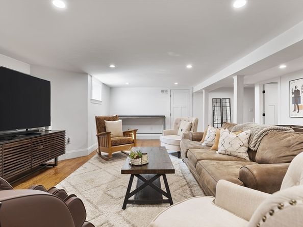 216-218 Central Ave 218, Medford MA 02155