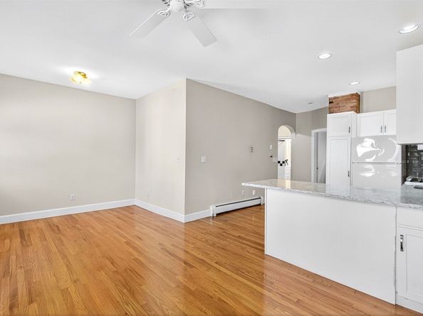 907 E 4th St 2, Boston MA 02127