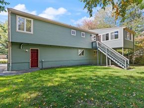 139 Clover Ln, Stoughton MA 02072