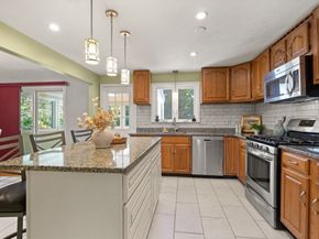 139 Clover Ln, Stoughton MA 02072