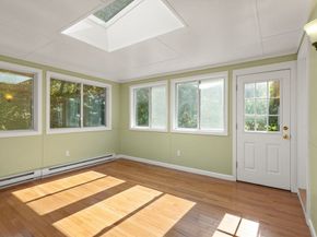 139 Clover Ln, Stoughton MA 02072