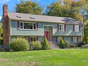 139 Clover Ln