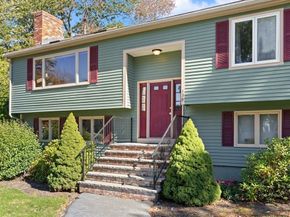 139 Clover Ln, Stoughton MA 02072