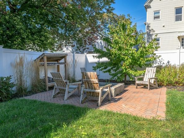32 Pearl Ave, Winthrop MA 02152