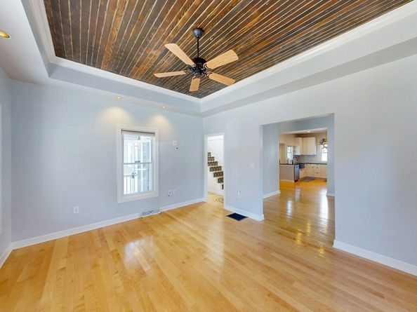 32 Pearl Ave, Winthrop MA 02152