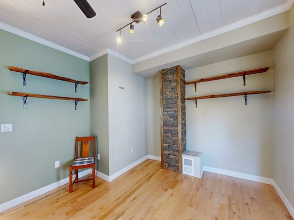 32 Pearl Ave, Winthrop MA 02152
