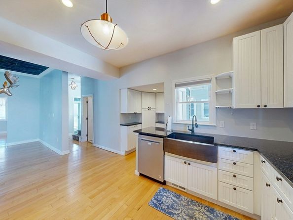 32 Pearl Ave, Winthrop MA 02152