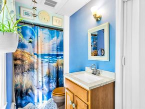 36 Laurier St, Worcester MA 01603
