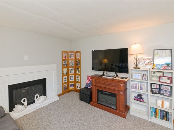 2 Spencer St, Millis MA 02054