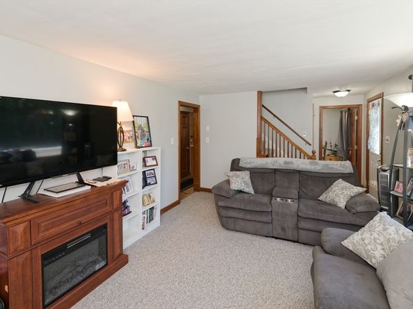 2 Spencer St, Millis MA 02054