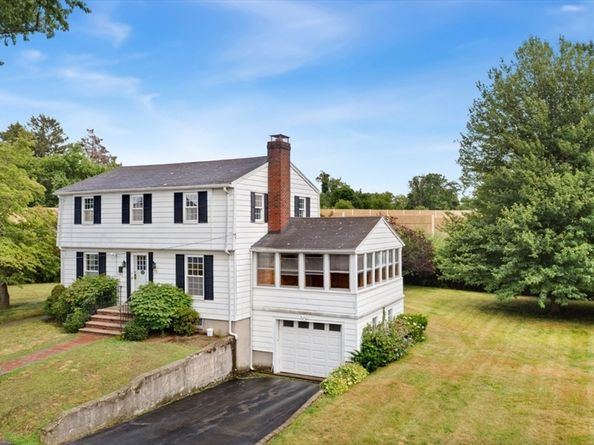 29 Reynolds Rd, Peabody MA 01960