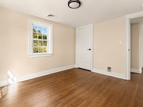 29 Reynolds Rd, Peabody MA 01960