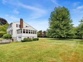 29 Reynolds Rd, Peabody MA 01960