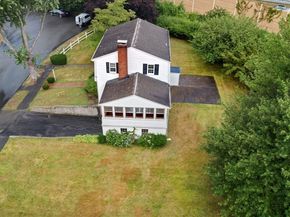 29 Reynolds Rd, Peabody MA 01960